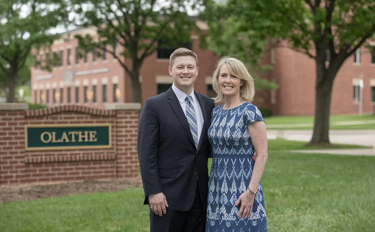 Spencer and Sondra Wallace Olathe